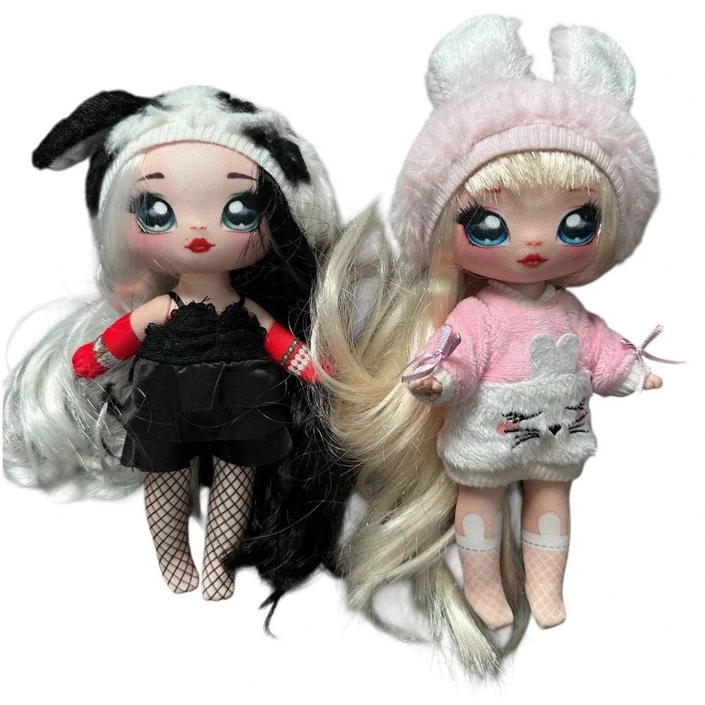 Na! Na! Surprise Family Soft Doll Set with 6 Fashion Dolls and 1 Pet Panda‎